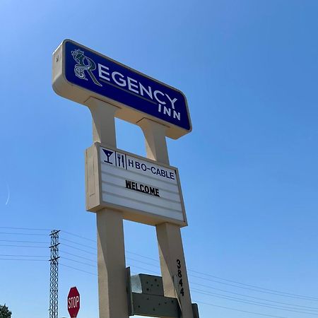 Regency Inn 弗雷斯诺 外观 照片