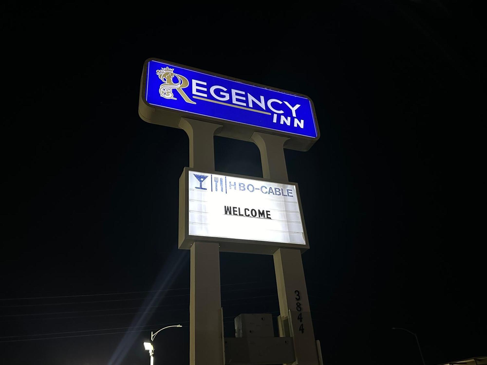 Regency Inn 弗雷斯诺 外观 照片